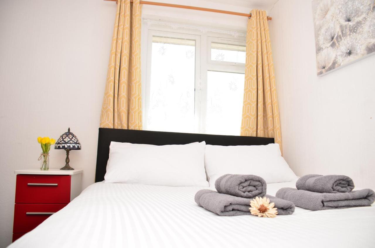 Sm Dreams Unlimited Serviced Accommodation- Stanwell-Staines-Heathrow Exterior foto