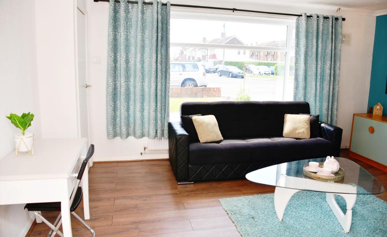 Sm Dreams Unlimited Serviced Accommodation- Stanwell-Staines-Heathrow Exterior foto